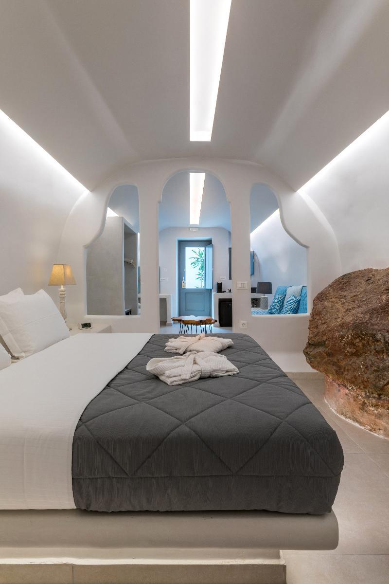 Secret Legend Suites (Adults Only) Oía Exterior photo